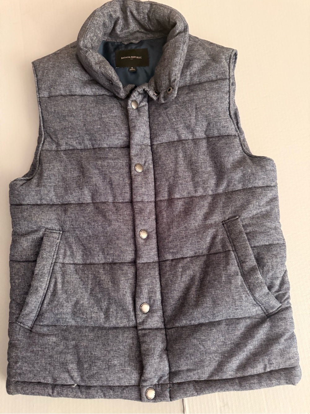 Banana Republic Men's Heather Grey Quilted Puffer Vest